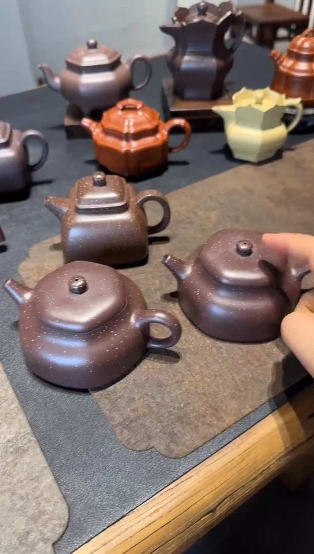 茶壶紫砂郑*?六方静乐 铺砂 右