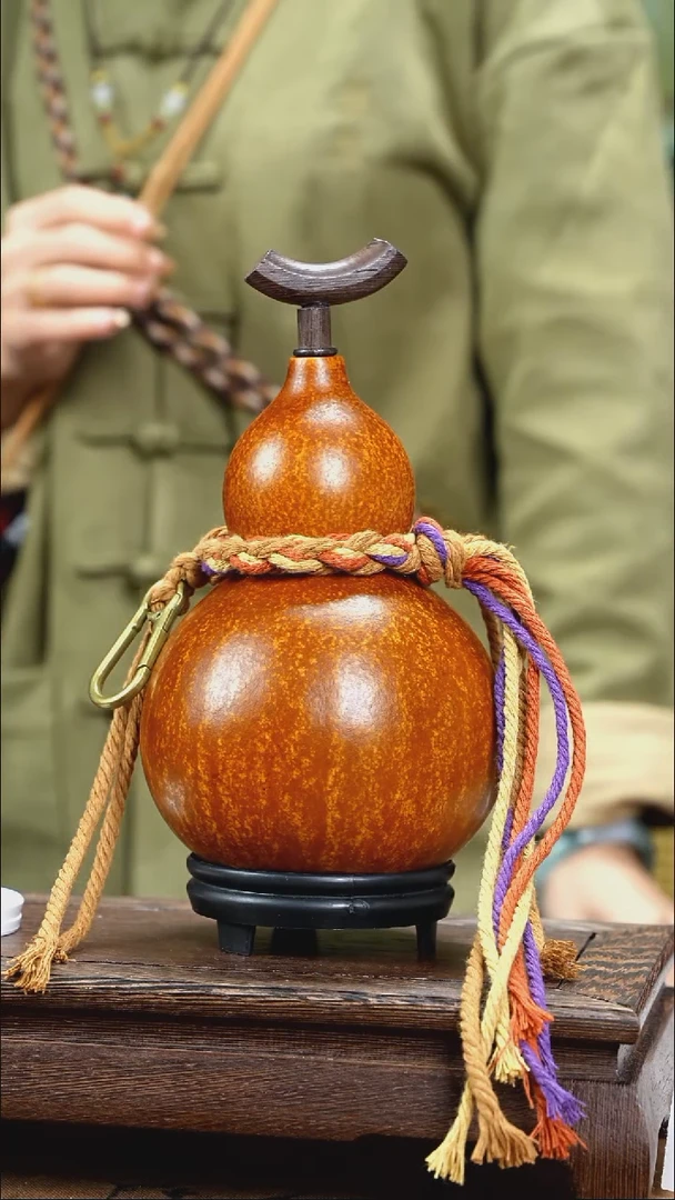 YM004简约大漆款天然酒葫芦（一物一拍）