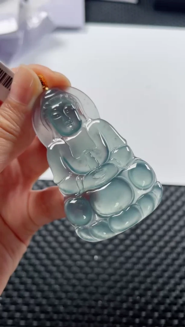 颈饰18K金镶嵌翡翠基地发货H 5767 观音