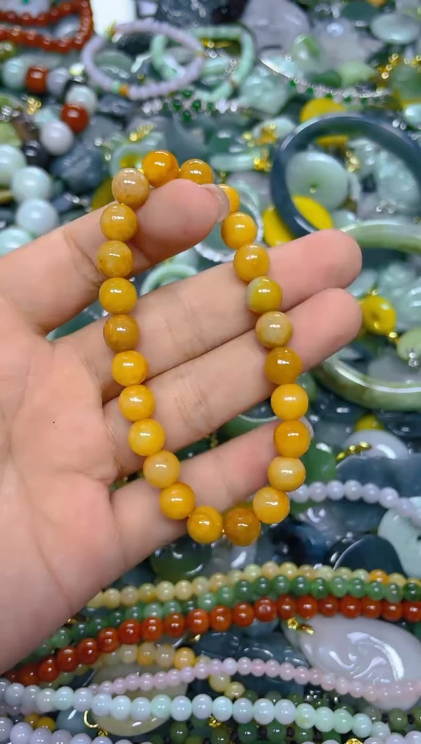 颈饰未镶嵌翡翠8MM/ S /翡翠A货，一件也是批发价