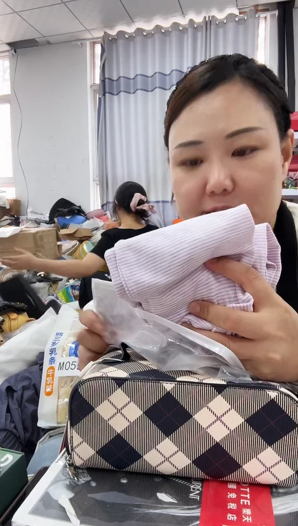 牦牛剖层皮革琪老板女包6号店超好看发图片款