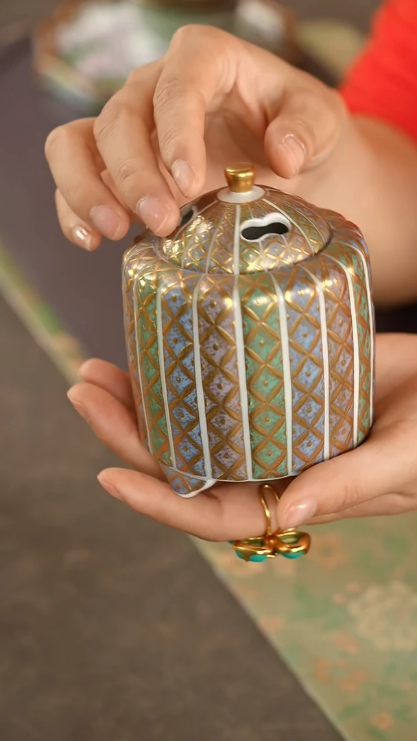 ?***1@@@@@@@@@@@@@@H金色香炉