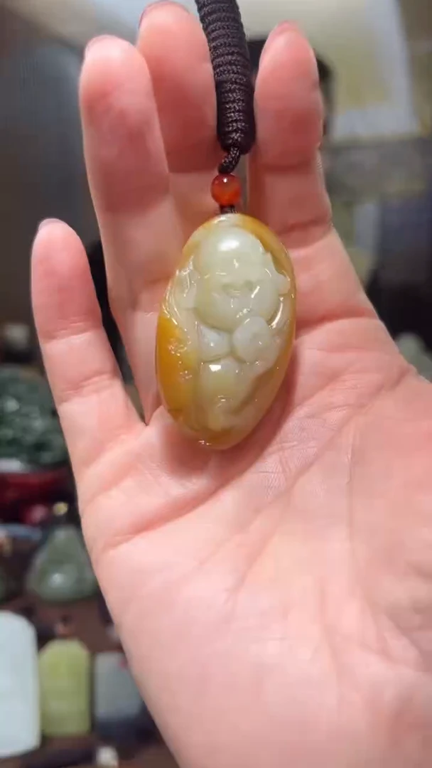 颈饰未镶嵌和田玉·