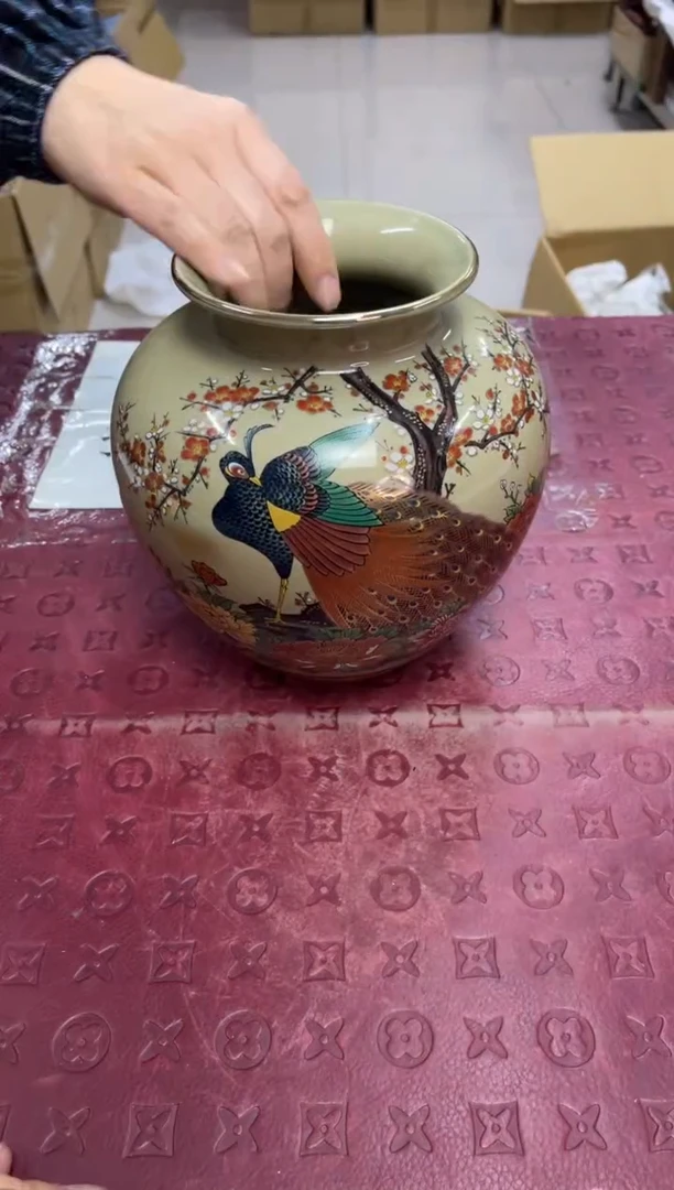 瓶默认微瑕，no退no换，介意勿拍