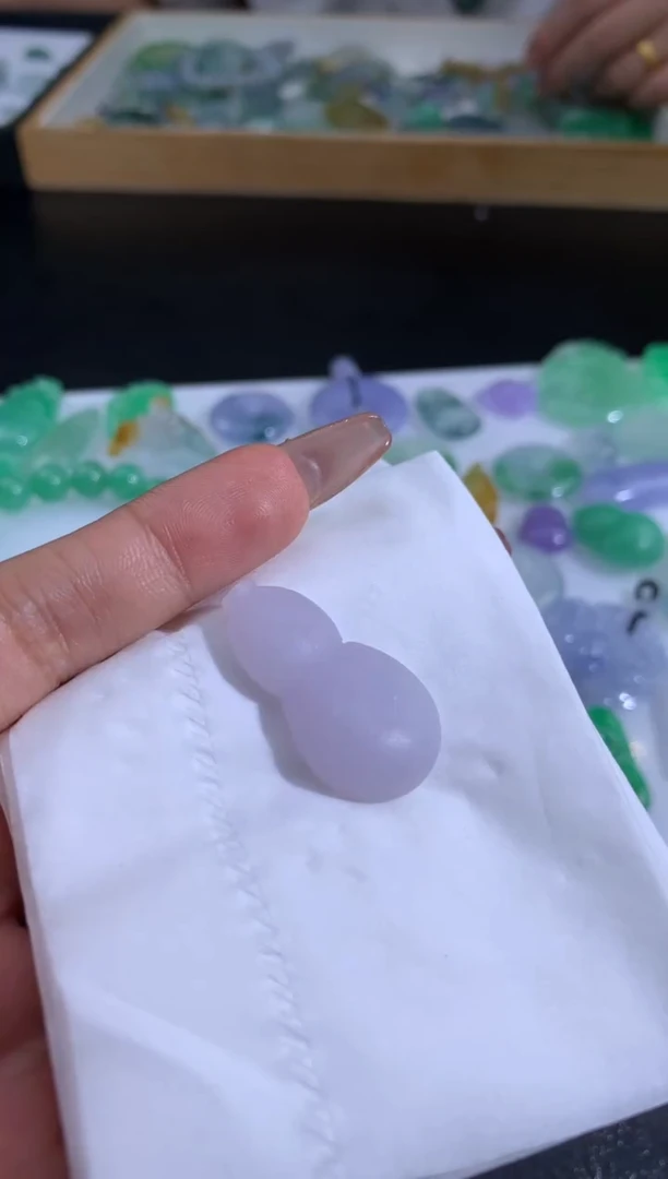 未镶嵌定制翡翠庆**K翡翠