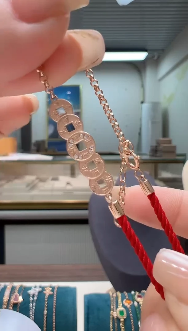 【闪购商品】钻石手链18K金镶嵌镶钻铜钱红绳手链