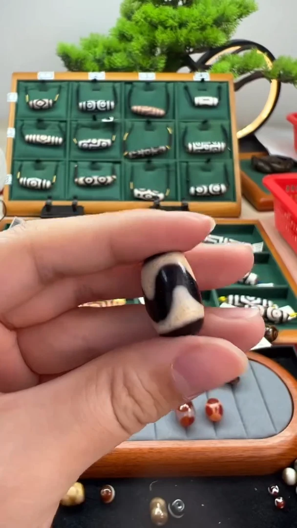 玛瑙/玉髓颈饰未镶嵌59.（微瑕随机发货）