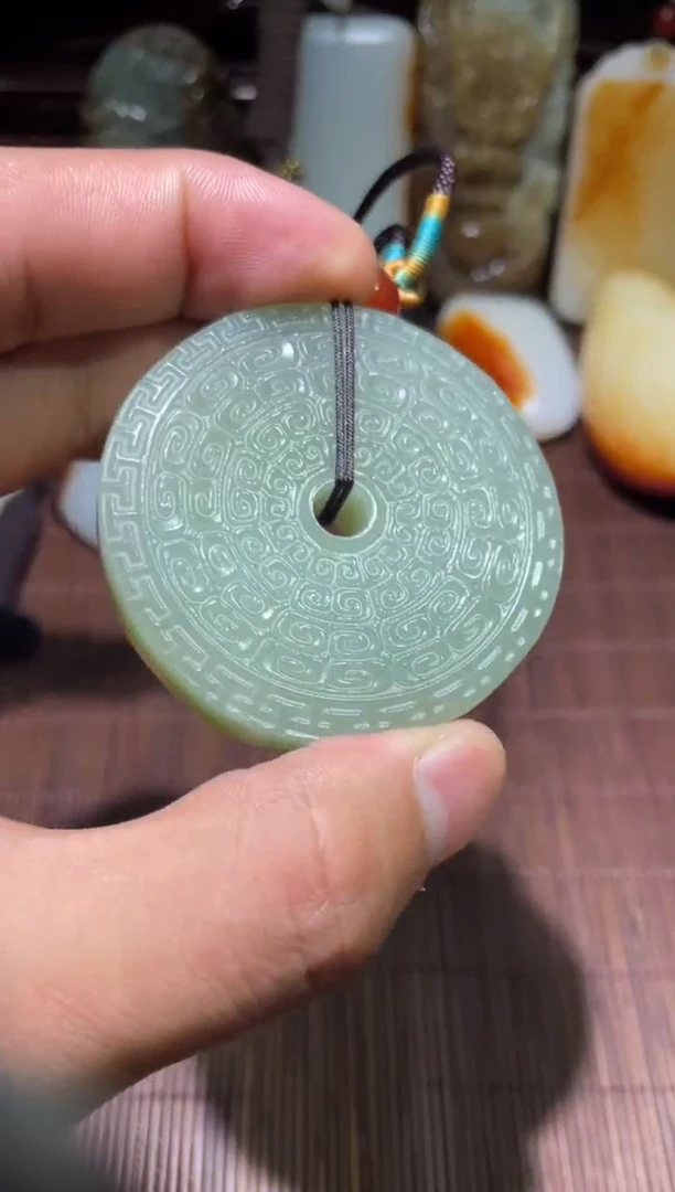 颈饰未镶嵌和田玉0