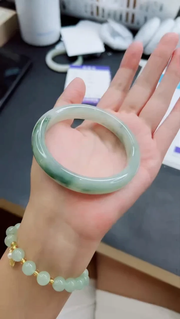 未镶嵌手镯石英质玉A54-60.7