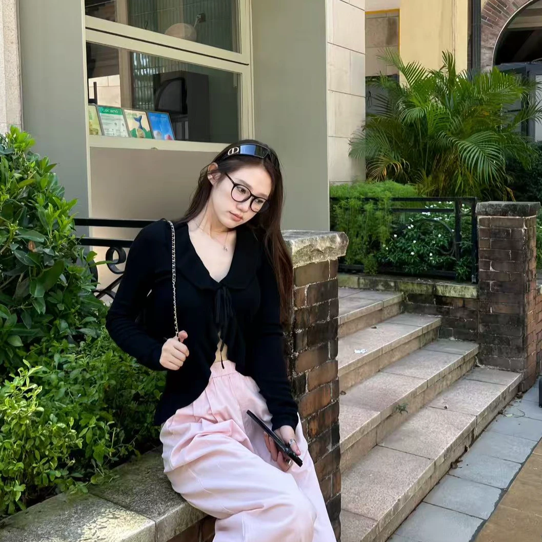 LA 黑色V领 不规则木耳边 针织上衣 26770