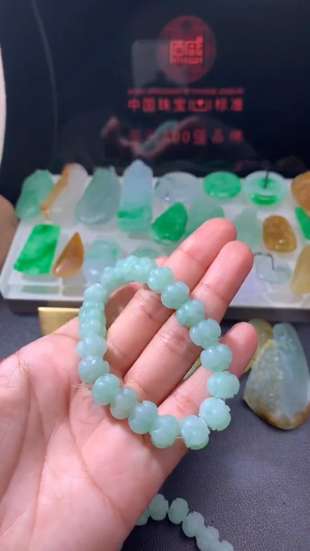 未镶嵌定制翡翠