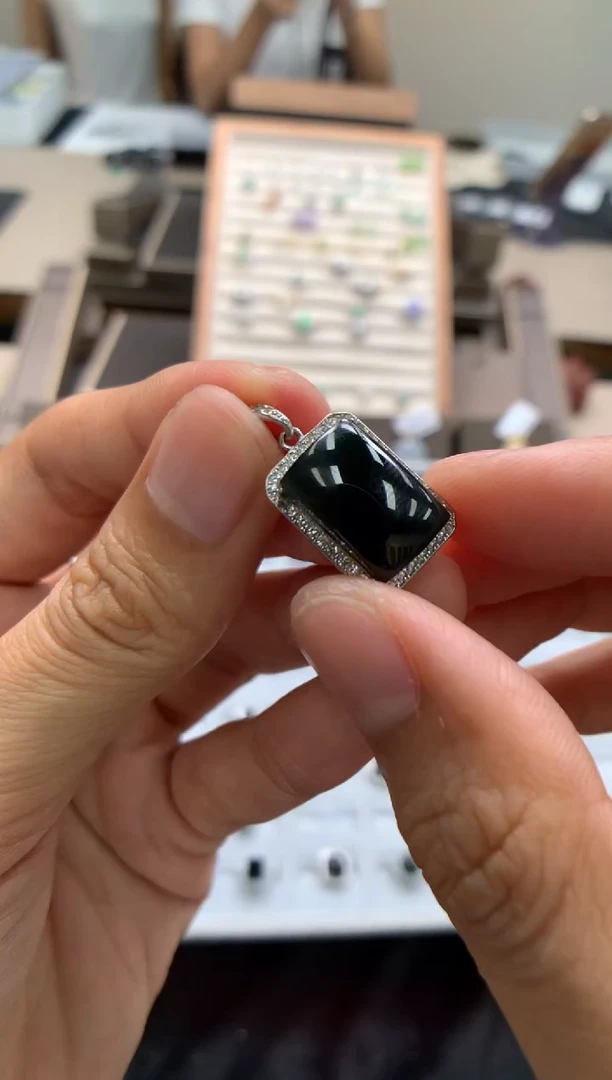 颈饰银S925镶嵌翡翠九***心墨翠无事牌-多样性发其一