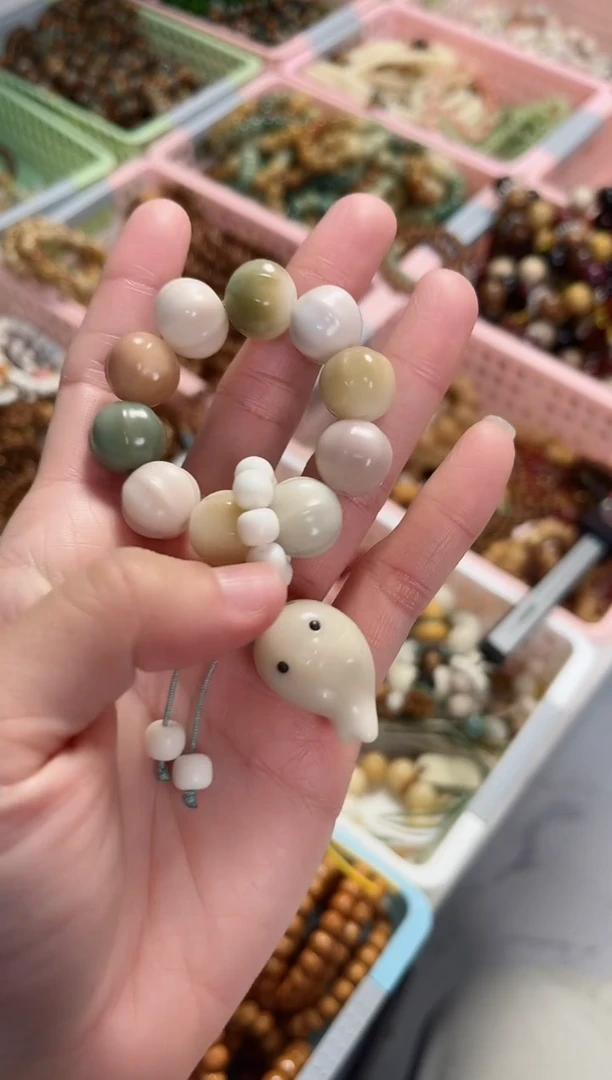 【闪购商品】菩提根/象牙果手串菩提根鲨鱼背小海豹手捻