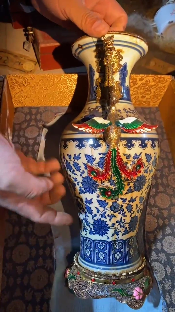 香榧木大青花瓷器