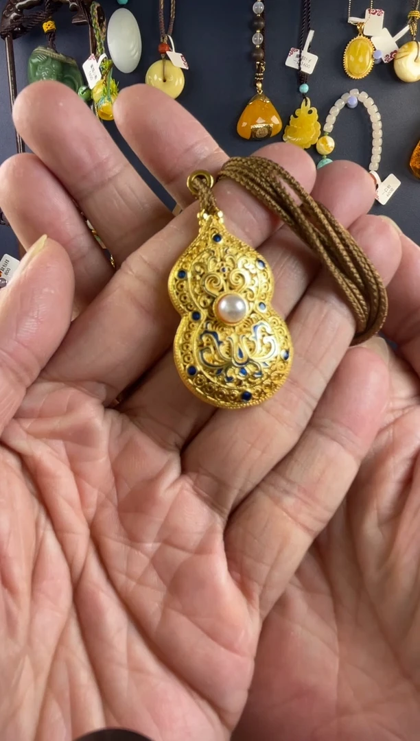 圆**?珐琅立体镂空花丝珠葫芦吊坠