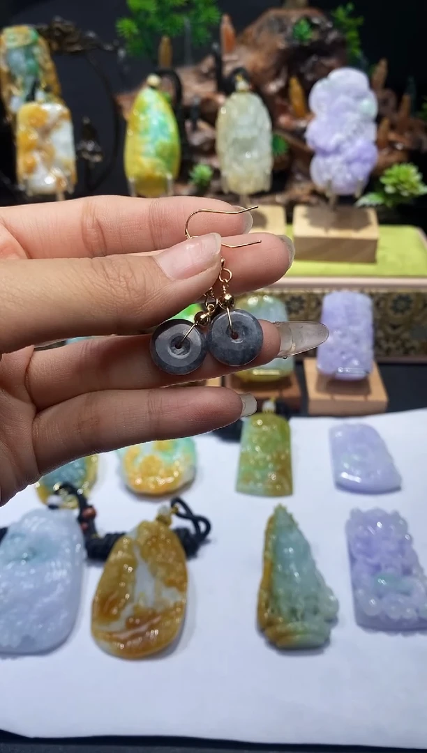 【闪购商品】翡翠颈饰未镶嵌翡翠A货