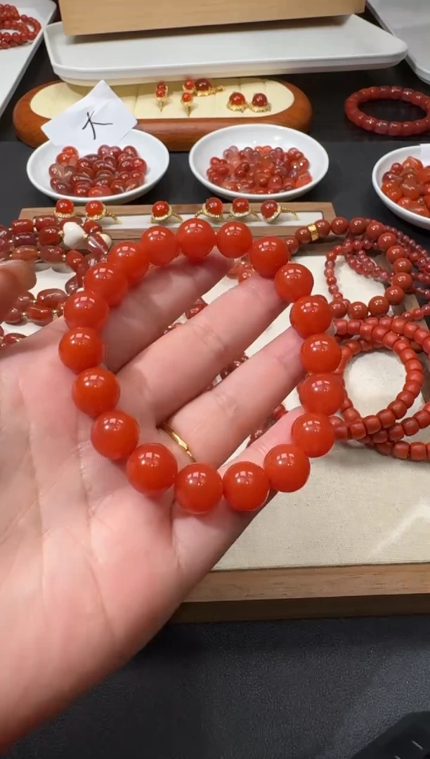 南红玛瑙手串未镶嵌S0729-S1008-126
