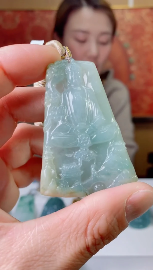 【闪购商品】翡翠颈饰未镶嵌翡翠