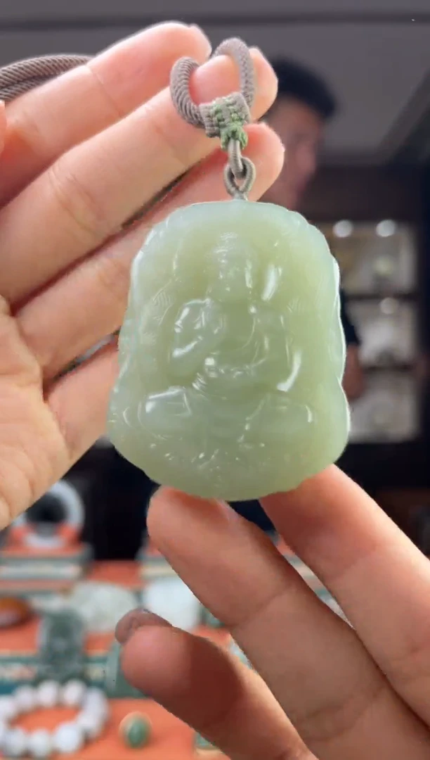 和田玉未镶嵌颈饰佩佩猪 狗