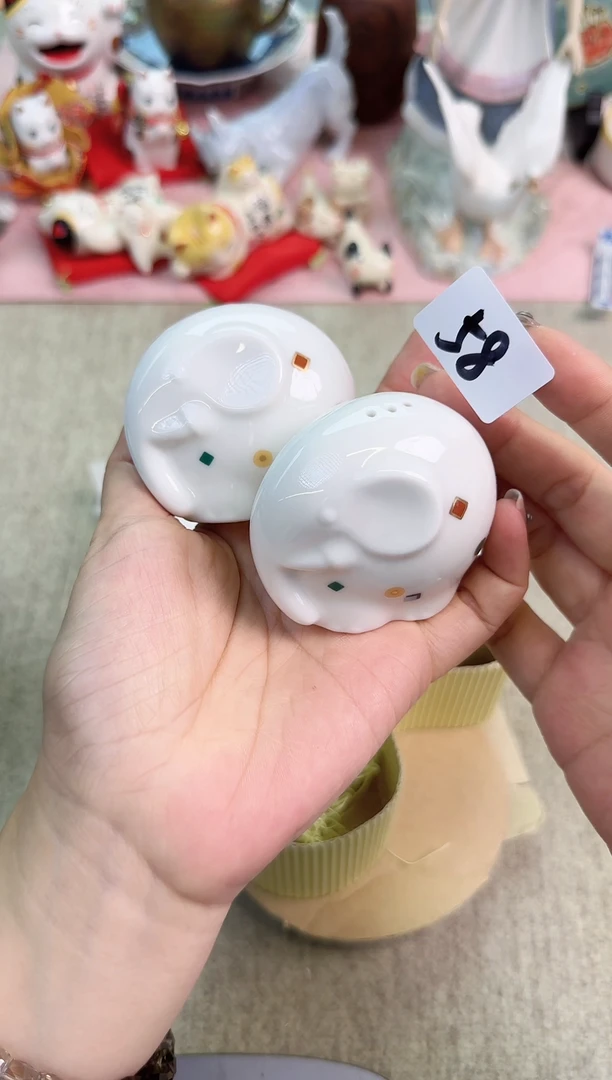 瓷片泡泡家的瓷器真好看