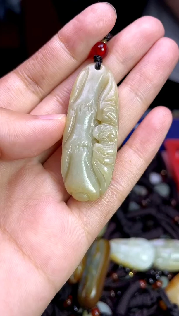 未镶嵌和田玉挂件1