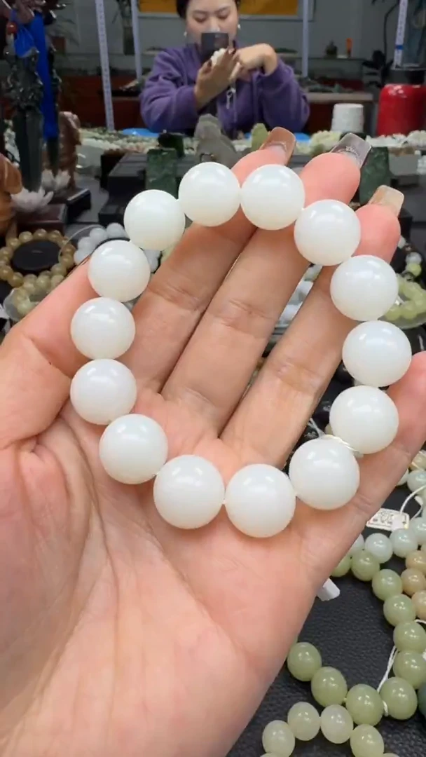 未镶嵌手链和田玉新疆且末金山白玉卡15