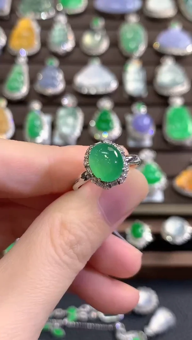 18K金镶嵌戒指翡翠秋日珠宝W65