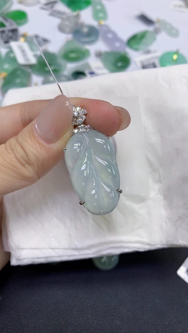 颈饰未镶嵌翡翠天然缅甸翡翠A货百元以上9元证书费自理