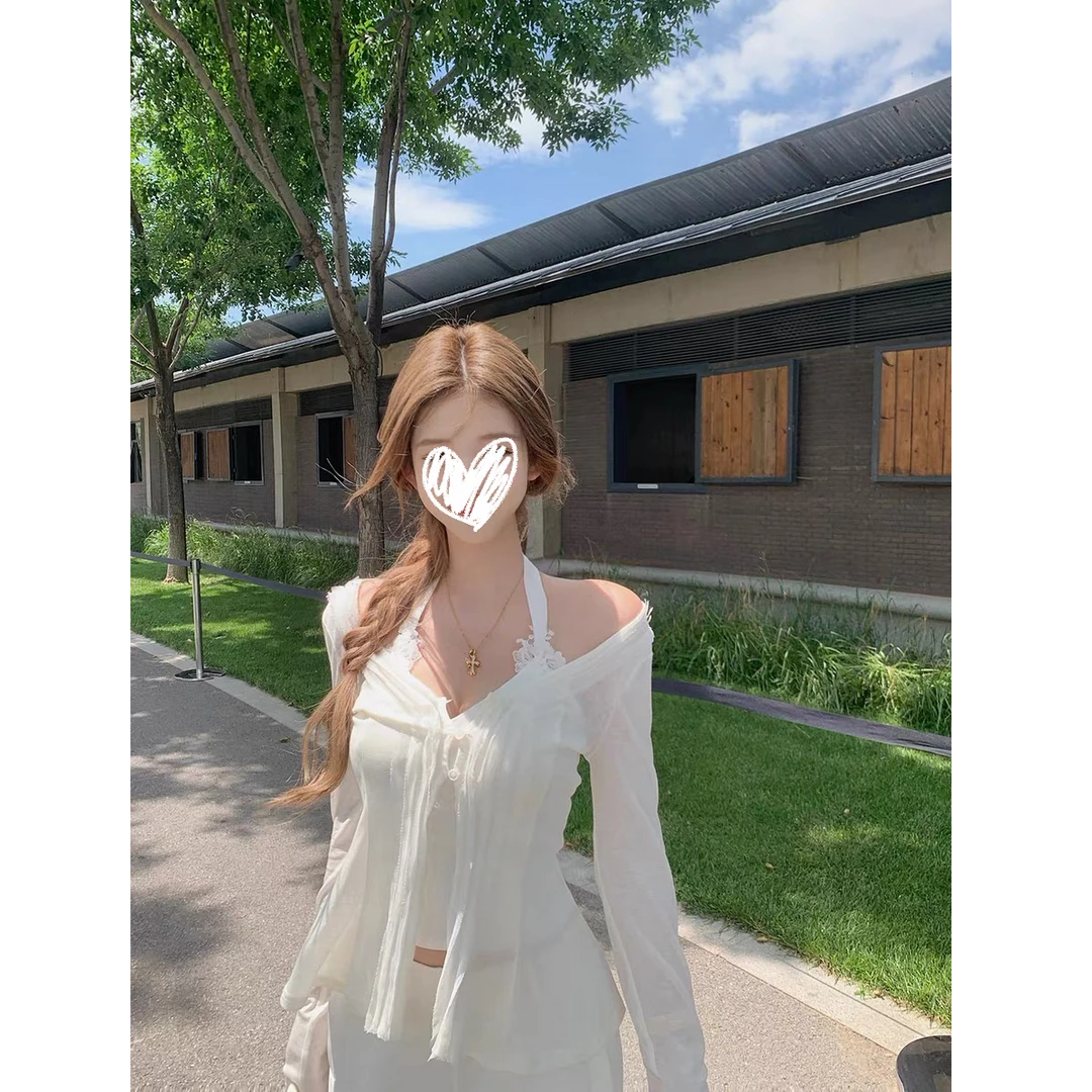 早秋新款长袖百搭开衫女+内搭挂脖吊带背心+显瘦休闲直筒裤三件套