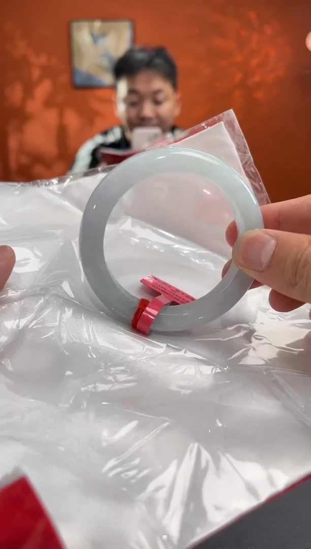 未镶嵌手镯翡翠翡翠手镯