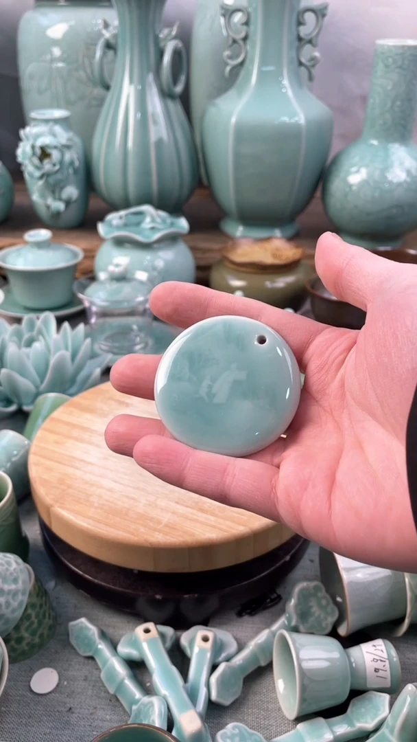 【闪购商品】特价 微瑕 慧仙青瓷