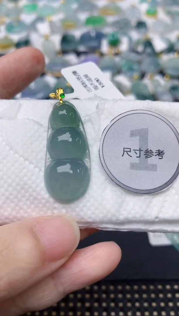 颈饰18K金镶嵌翡翠天然缅甸A货翡翠