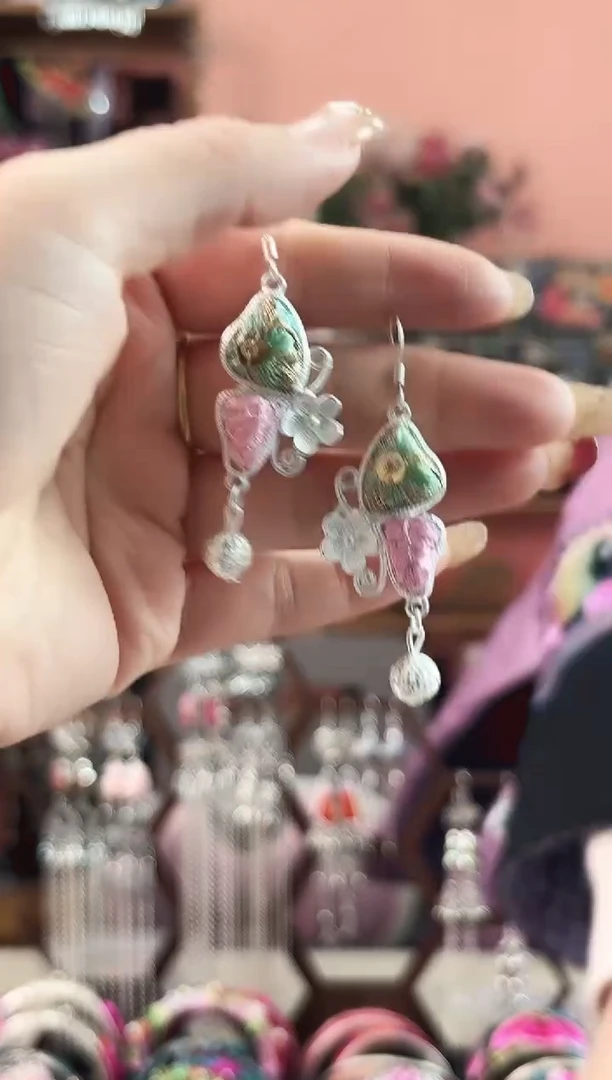 艺枝独绣手工饰品471