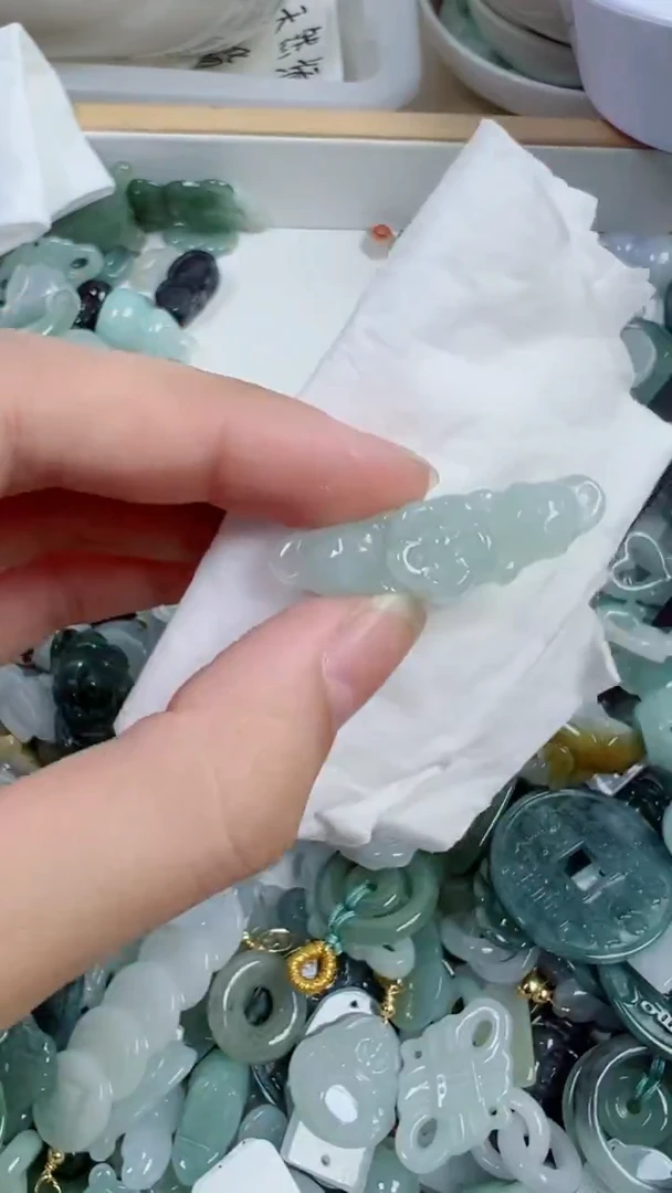 散珠翡翠135号链接，A货翡翠