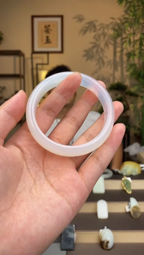 和田玉未镶嵌吊坠(不含链)1