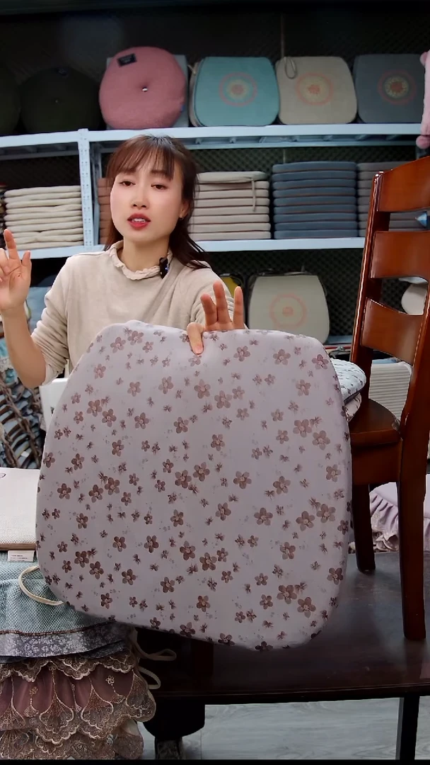 布布布碎花记忆棉：灰色4个