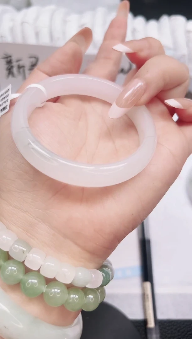 未镶嵌手镯石英质玉171-53.1