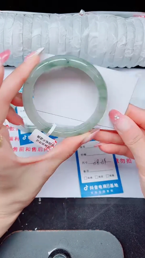 未镶嵌手镯石英质玉79-58/59