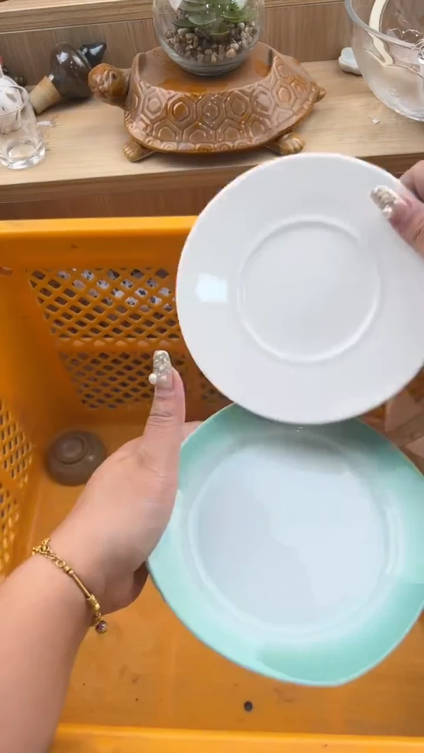 453默认微瑕，满20包邮。