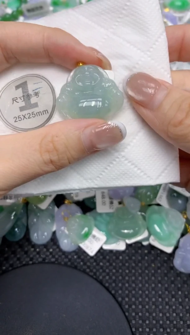 颈饰18K金镶嵌翡翠111111