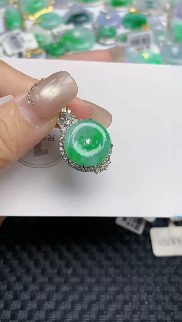 颈饰未镶嵌翡翠 天然缅甸A货翡翠百元以上9元证书费自理