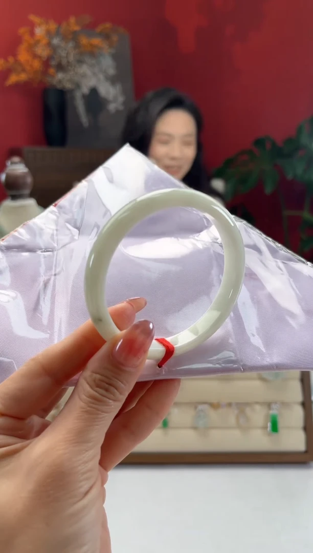 未镶嵌手镯翡翠翡翠手镯