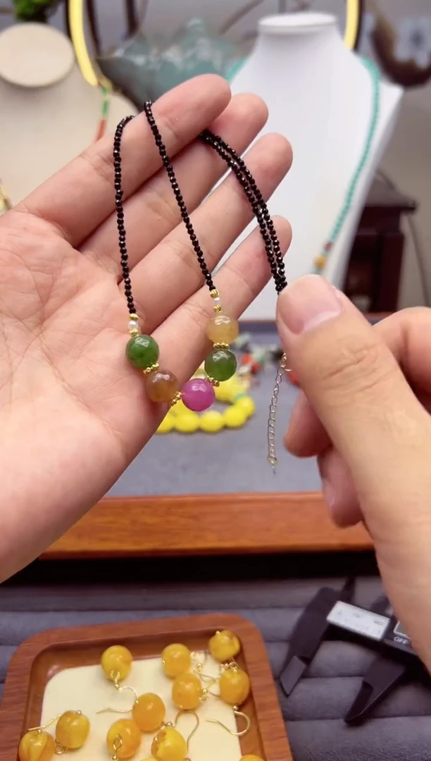 【闪购商品】碧玺颈饰14K金镶嵌x298````