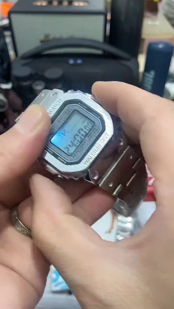 瓷片闪购商品 如图所示