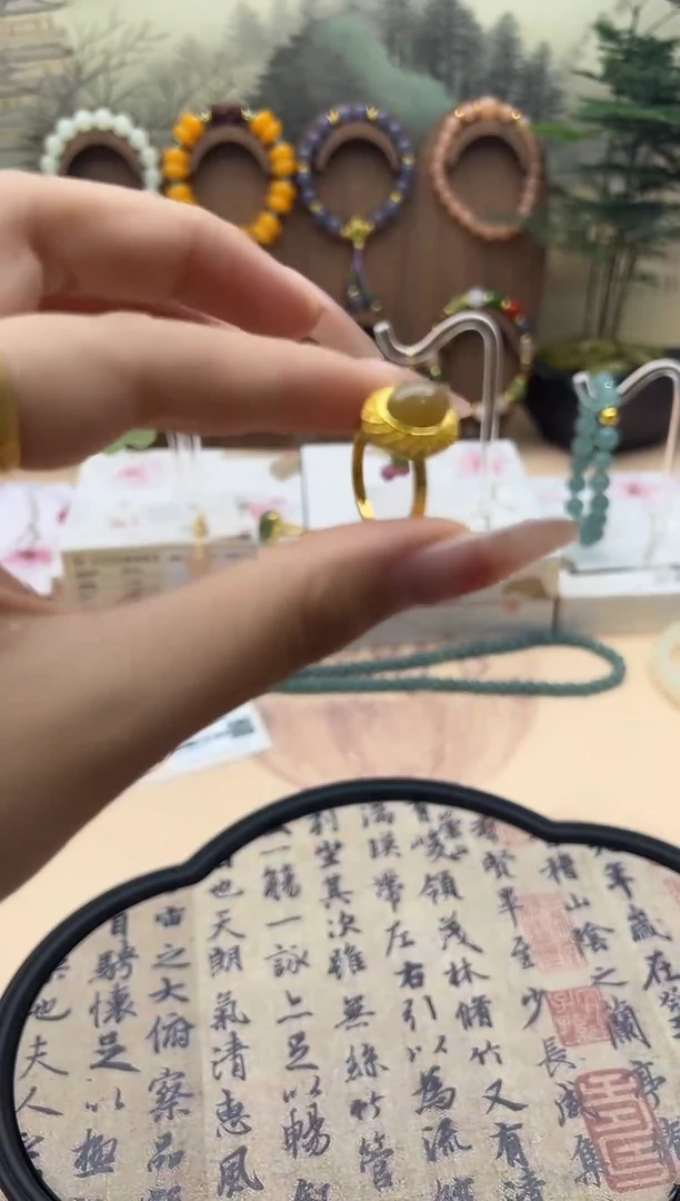 未镶嵌戒指和田玉（糖玉）304