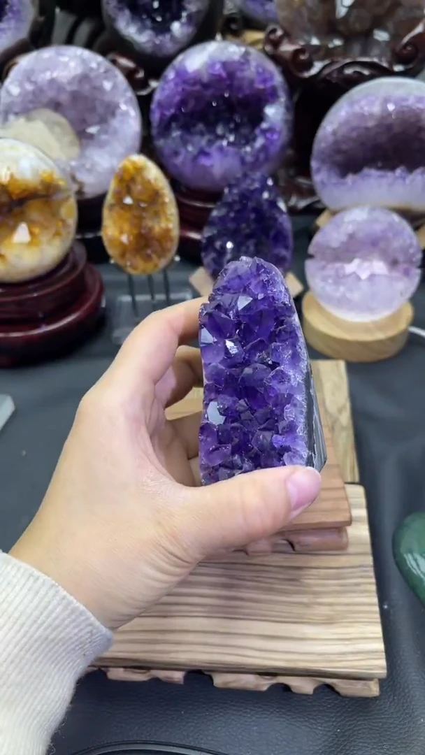 未镶嵌大型摆件（非配饰）紫晶608号摆件