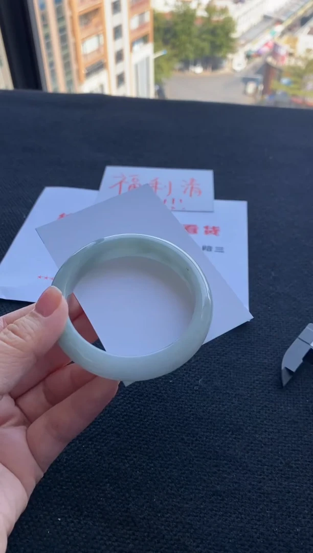 【闪购商品】翡翠手镯未镶嵌买断价XW23012597