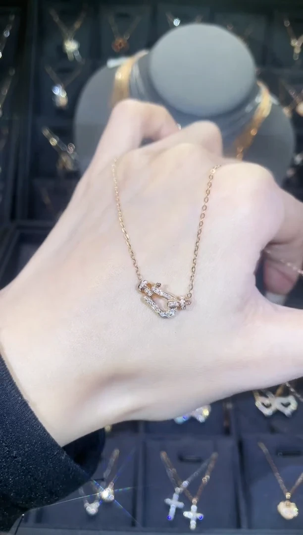 【闪购商品】钻石套链18K金镶嵌18K金玫  多人  马蹄 大O