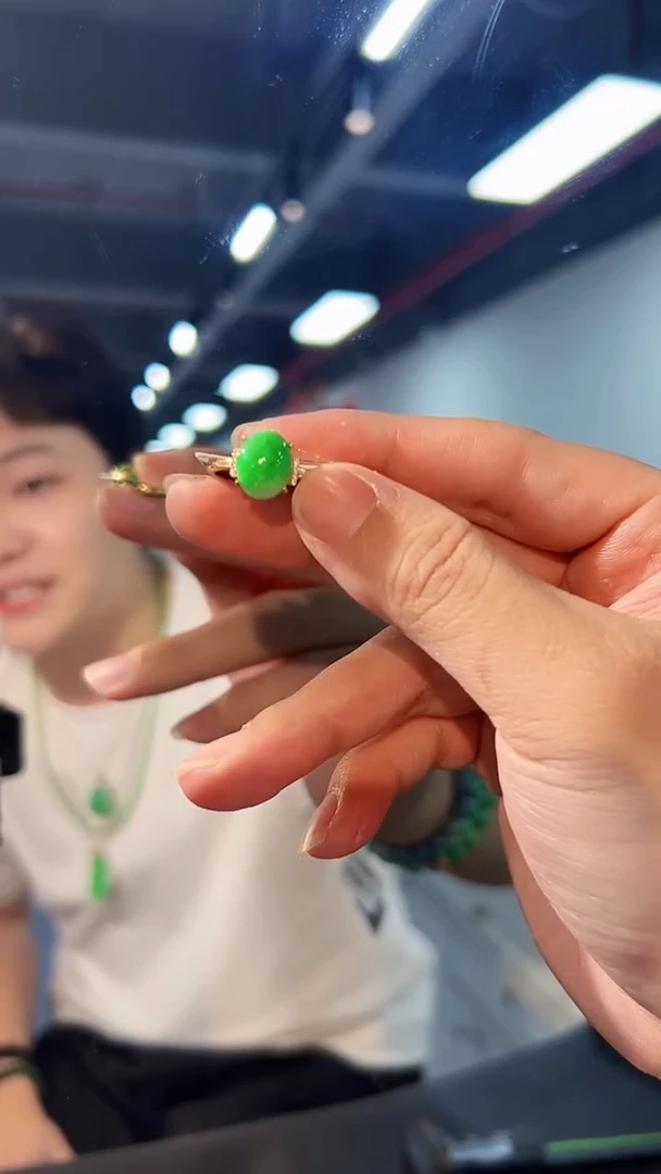 【闪购商品】翡翠戒指银S925镶嵌缅料A货/支持复检/一件
