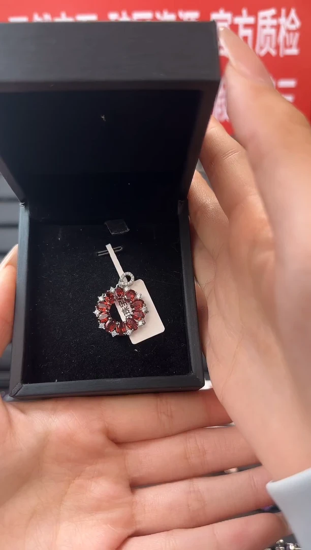 吊坠(不含链)银S925镶嵌石榴石吊坠